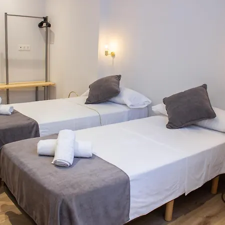 B4r Self Check In 3*