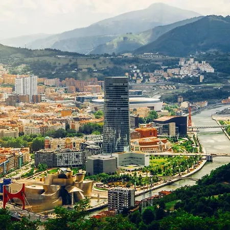 B4r Self Check In 3* Більбао